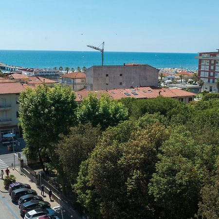 Versilia Residence Лидо-ди-Камайоре Экстерьер фото
